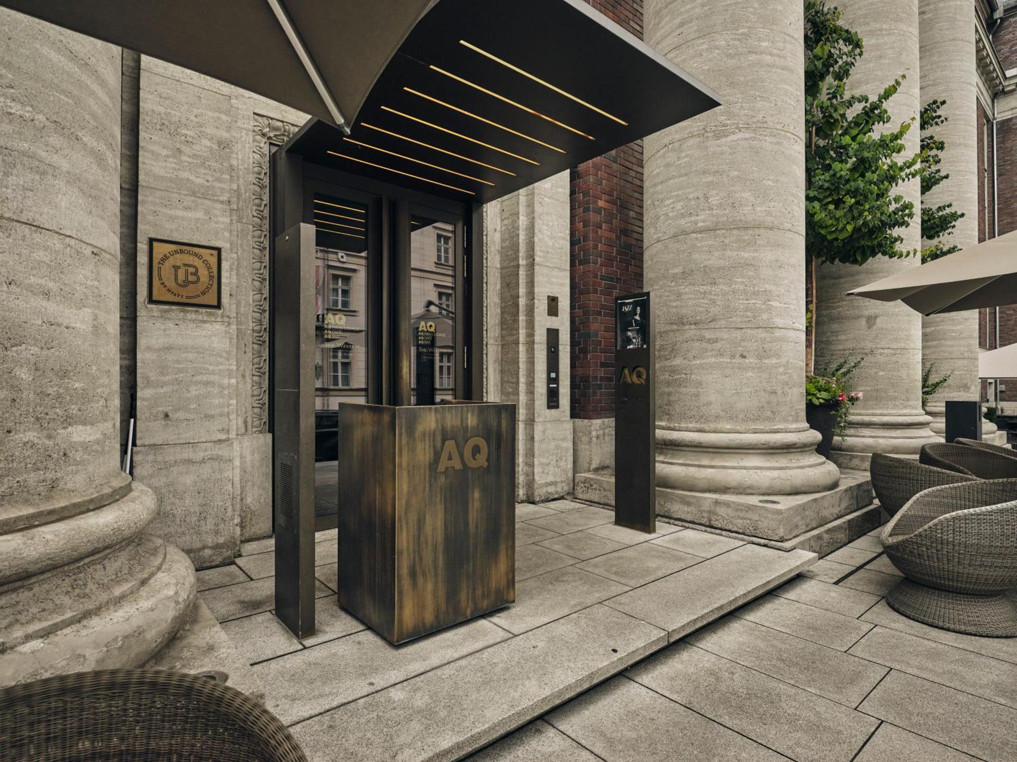 ホテル The Wellem, In The Unbound Collection By Hyatt デュッセルドルフ エクステリア 写真 The entrance of the hotel